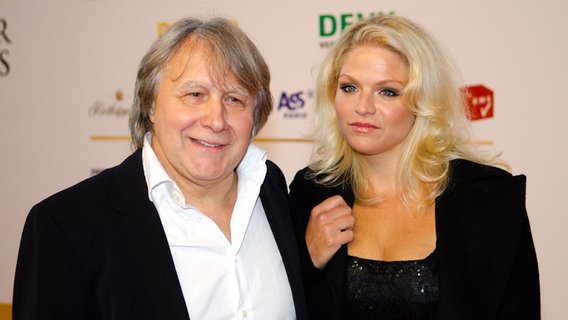 Peter Urban mit Ehefrau auf dem Radiopreis 2011 © NDR/Kai-Thomas Krause Foto: Kai-Thomas Krause