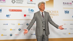 Schauspieler Dominic Raacke auf dem Roten Teppich beim Deutschen Radiopreis 2019. © Deutscher Radiopreis / Benjamin Hüllenkremer Foto: Benjamin Hüllenkremer